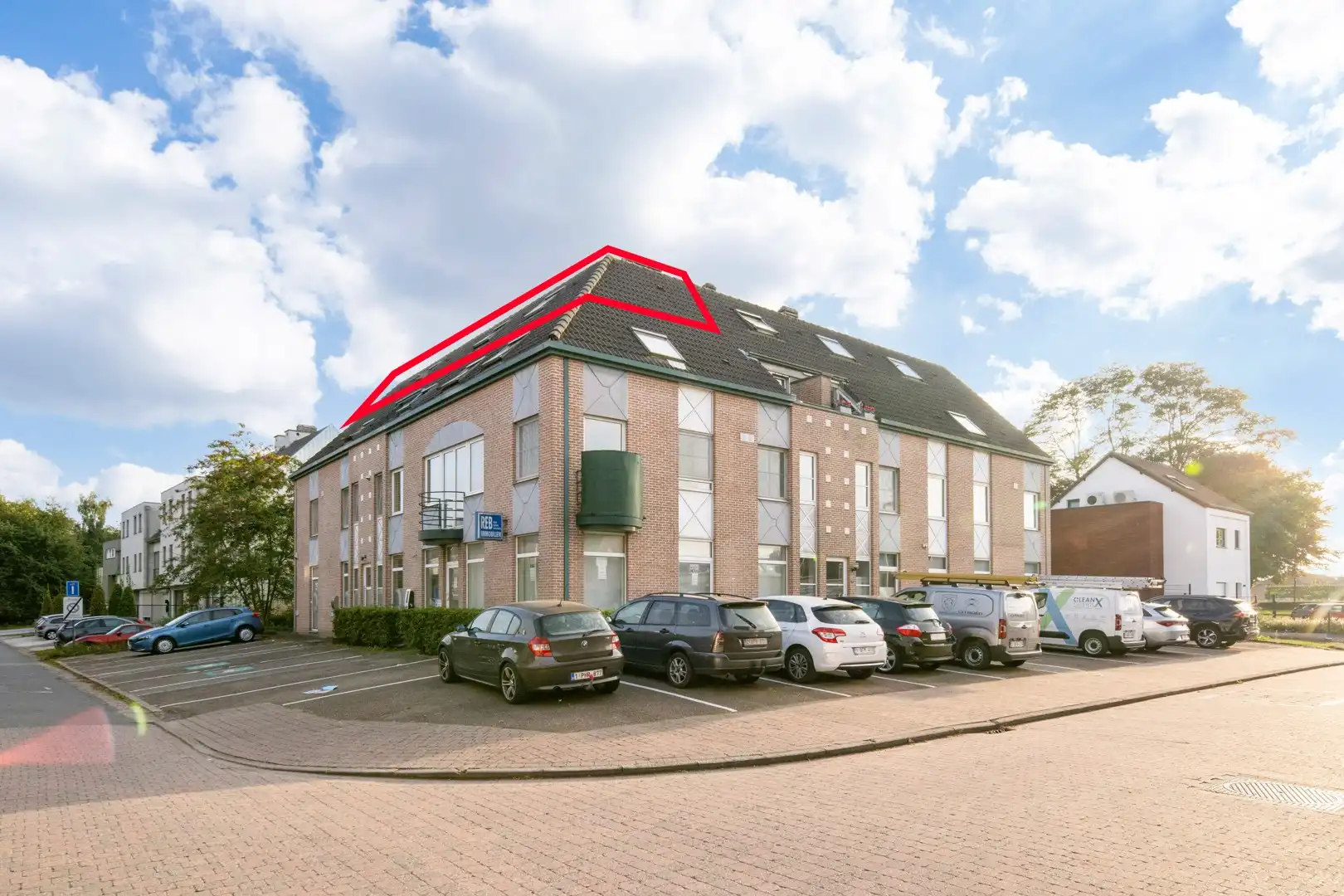 Dakappartement te koop in centrum Houthalen foto {{pictureIndex}}