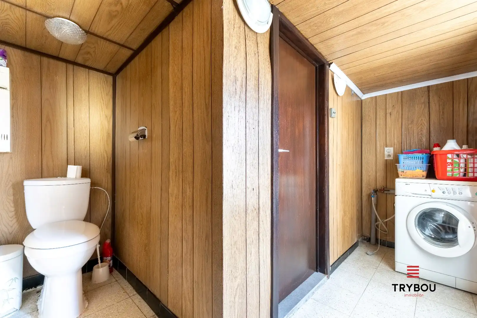 Verrassend ruime woning aan de rand van Houthulst op ruim perceel van 720m². foto 24