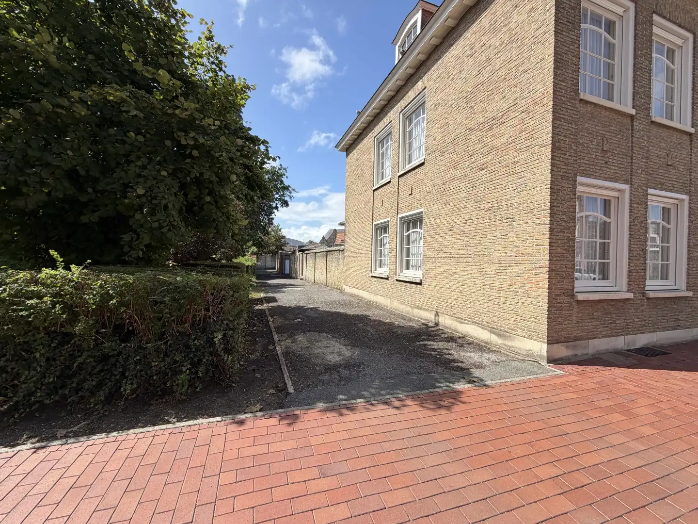 Te renoveren gezinswoning met stadstuin te Nieuwpoort-Stad foto 16
