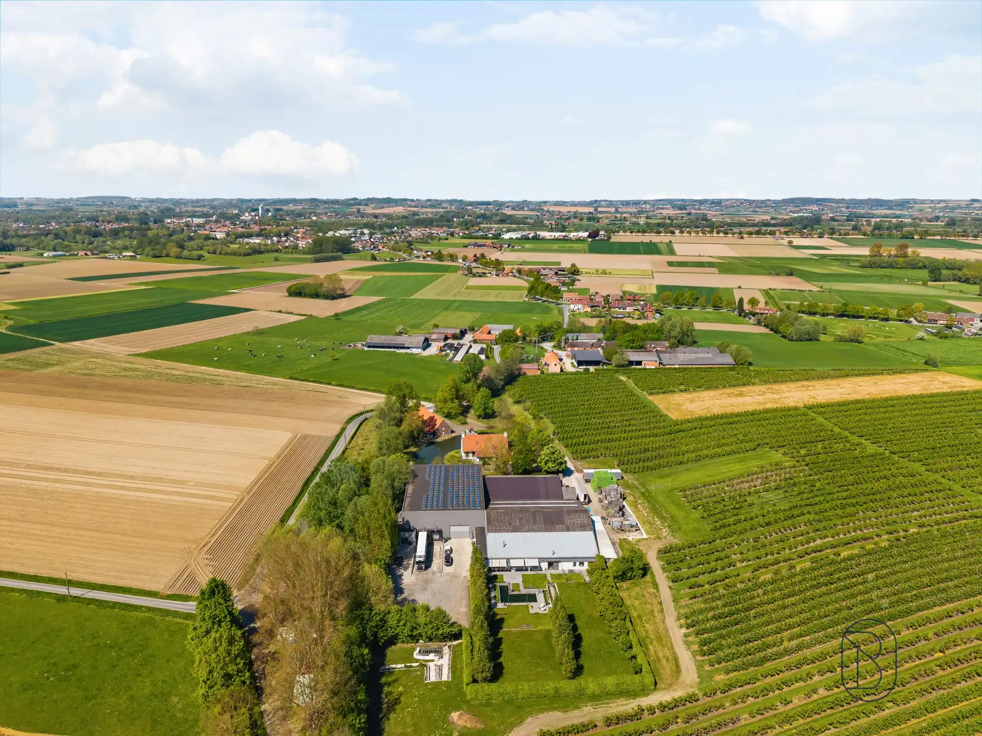 Unieke eigendom op 18 hectare te Kwaremont foto 13