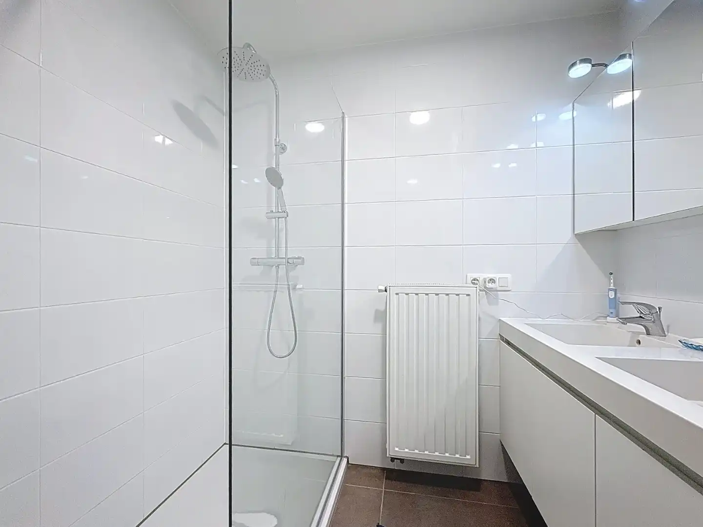 Instapklaar appartement op de Zeedijk van De Panne. foto 5