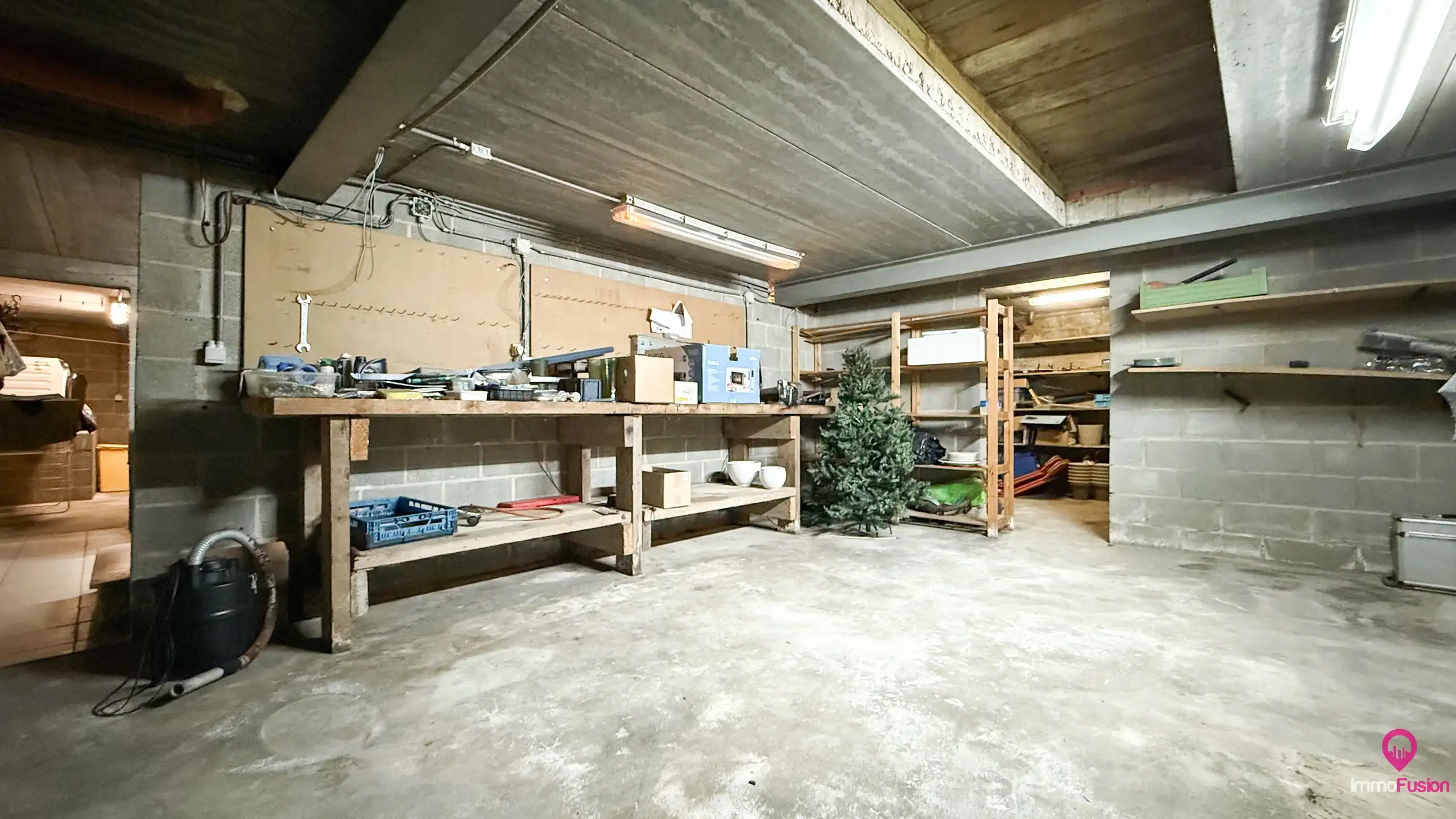 Prachtige landelijke woning met grote omheinde tuin en 3 slpk! foto 14