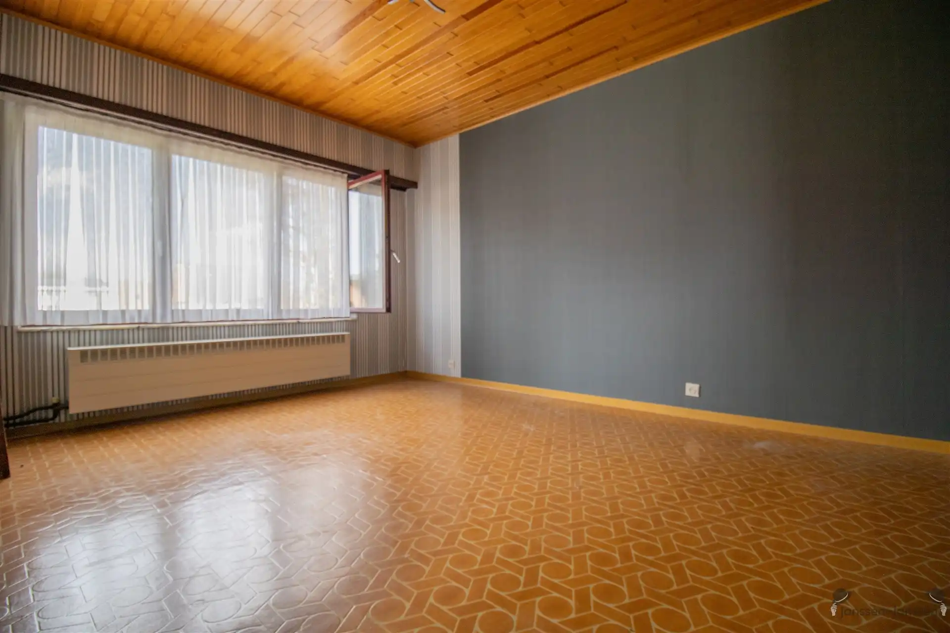 Ruime te renoveren HOB op 522 m² met 3 slaapkamers en ruime zolder met mogelijkheden foto 8