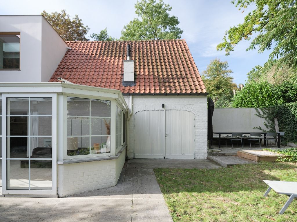 Destelbergen - Architecturale, halfopen bebouwing op fietsafstand van het Centrum van Gent met aangename tuin, 2 badkamers en 3 slaapkamers. foto 12