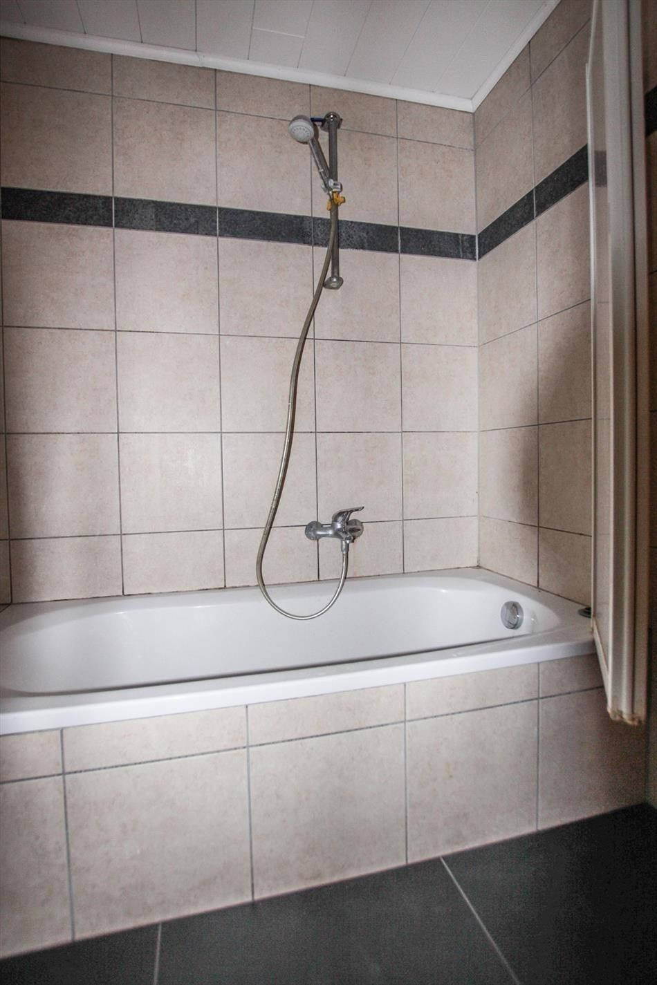 Ruim 2 slaapkamerappartement bij Gent-Zuid, met autostaanplaats foto 14