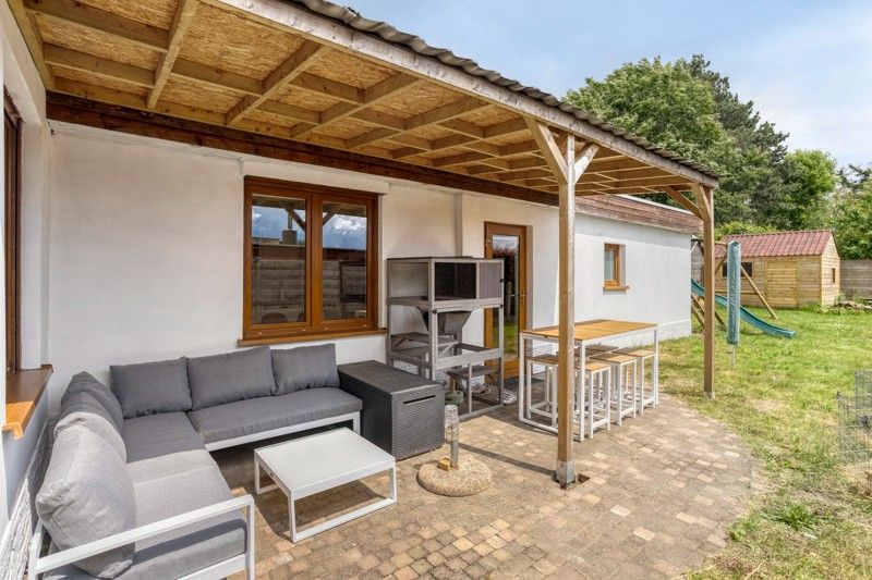 Gerenoveerde halfopen woning met 3 slaapkamers, zonnige tuin en inpandige garage in hartje Wakken! foto 30