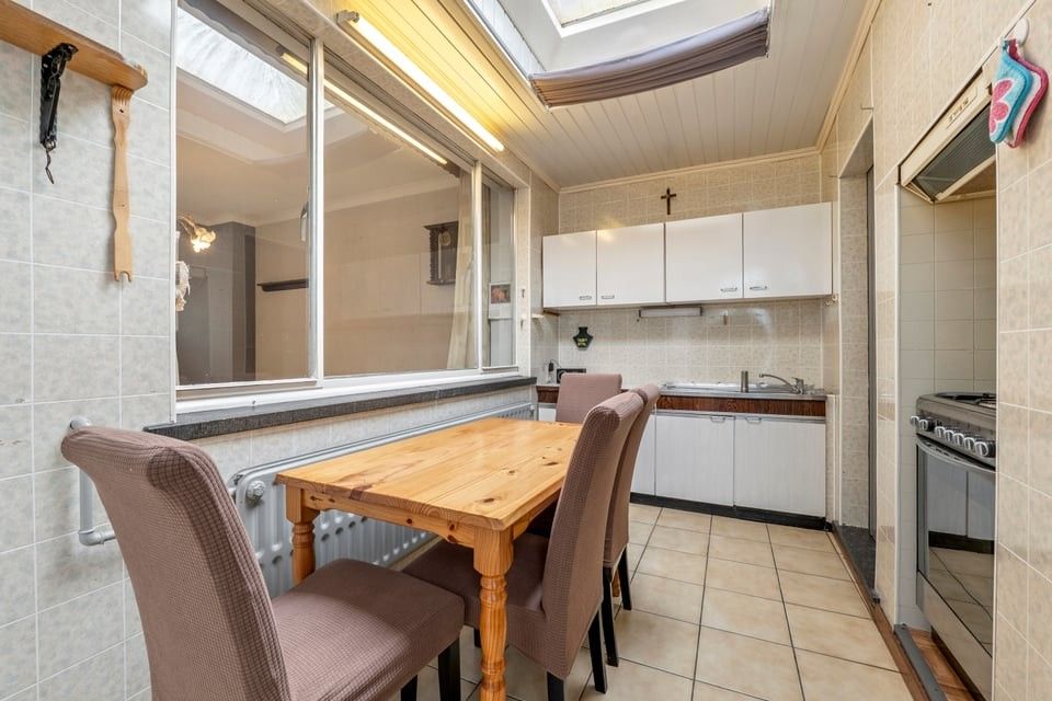 TE RENOVEREN STADSWONING IN SINT-TRUIDEN foto 13