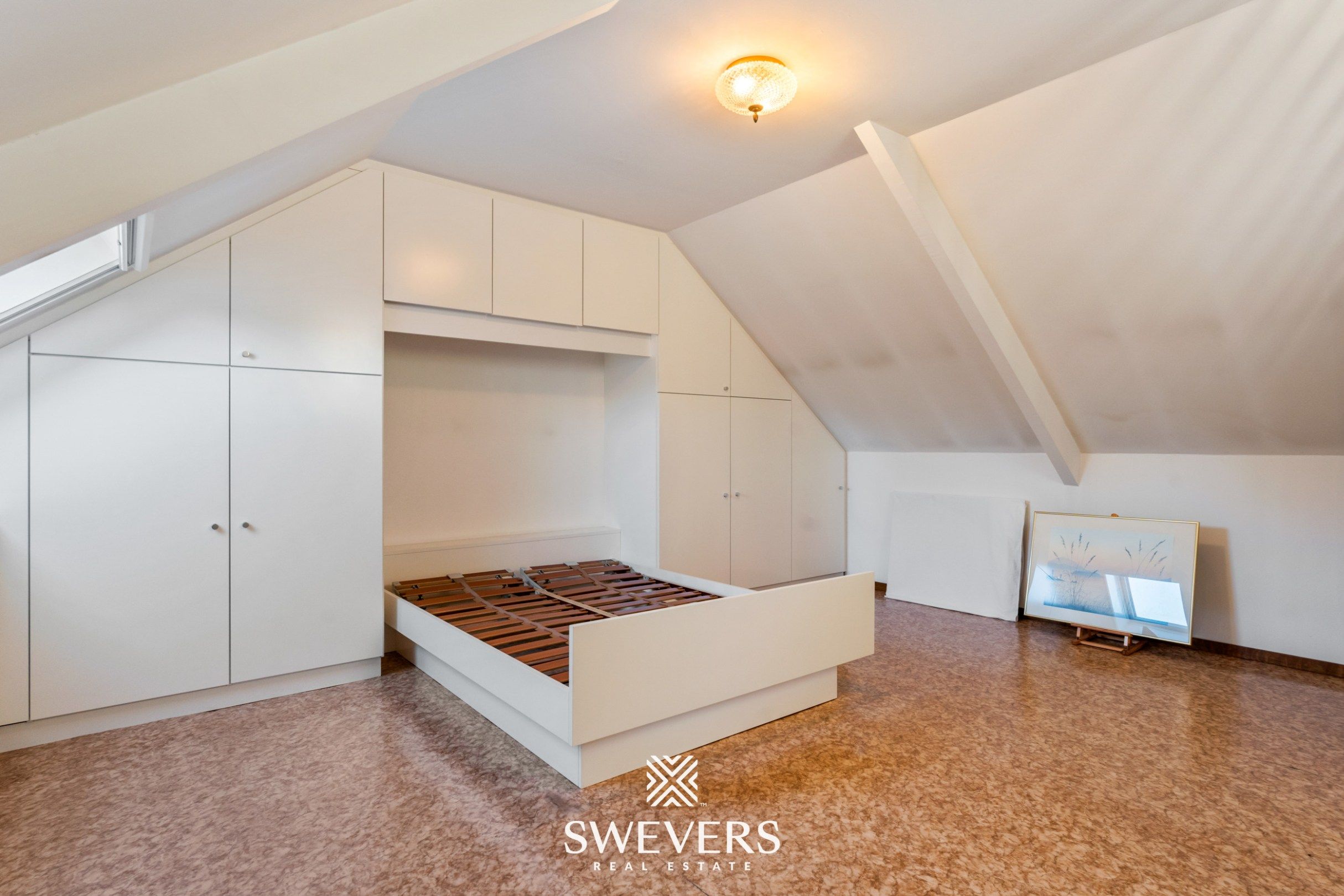 Verzorgd duplex-appartement, 1 slpk, met tuin en ruime garage  foto 15