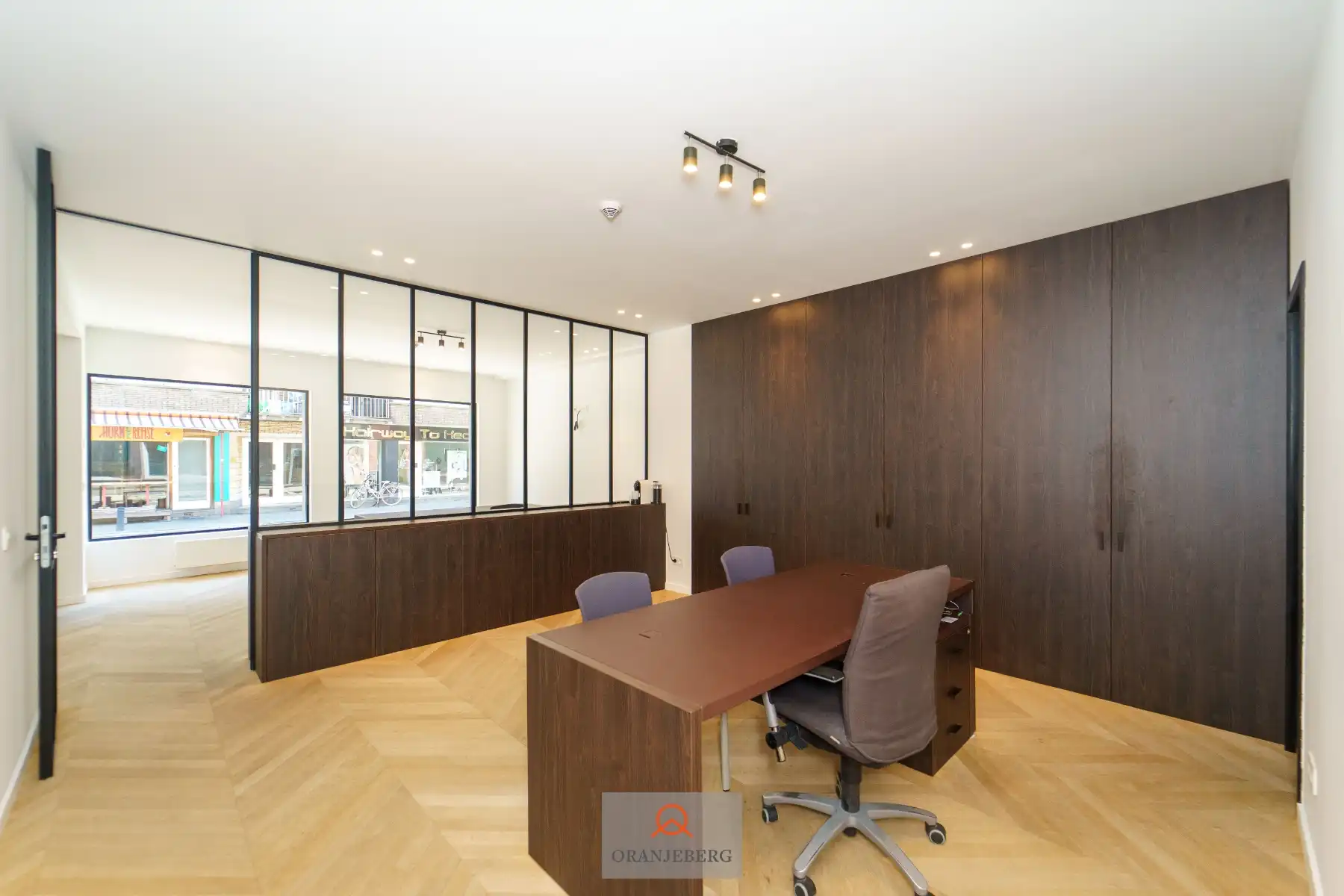 Prachtig handelsgelijkvloers in centrum Gent foto 16