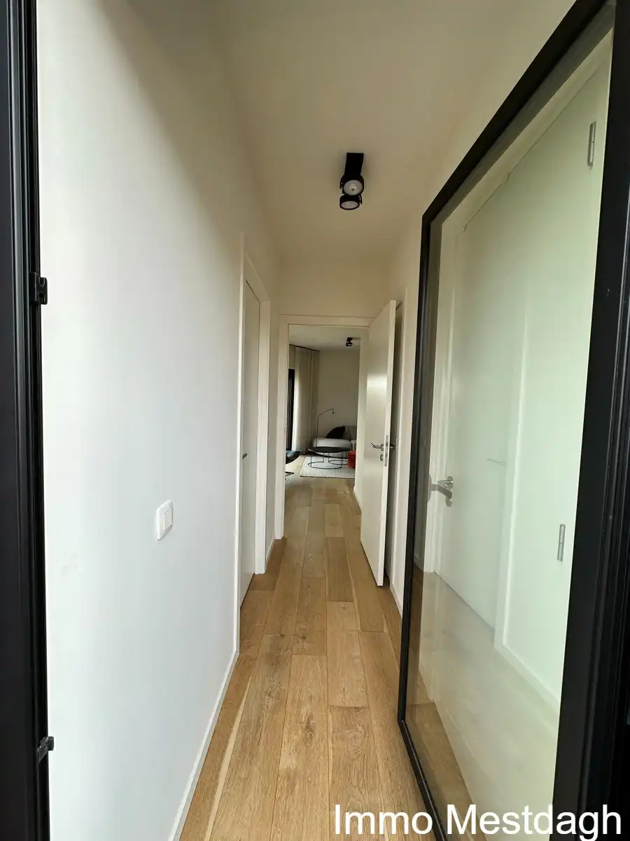 Unieke Penthouse met Panoramisch Uitzicht & Terrassen Rondom foto 28