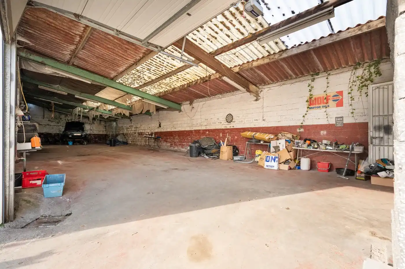 Verder te renoveren woning met grote hangar met 3 slpks foto 23
