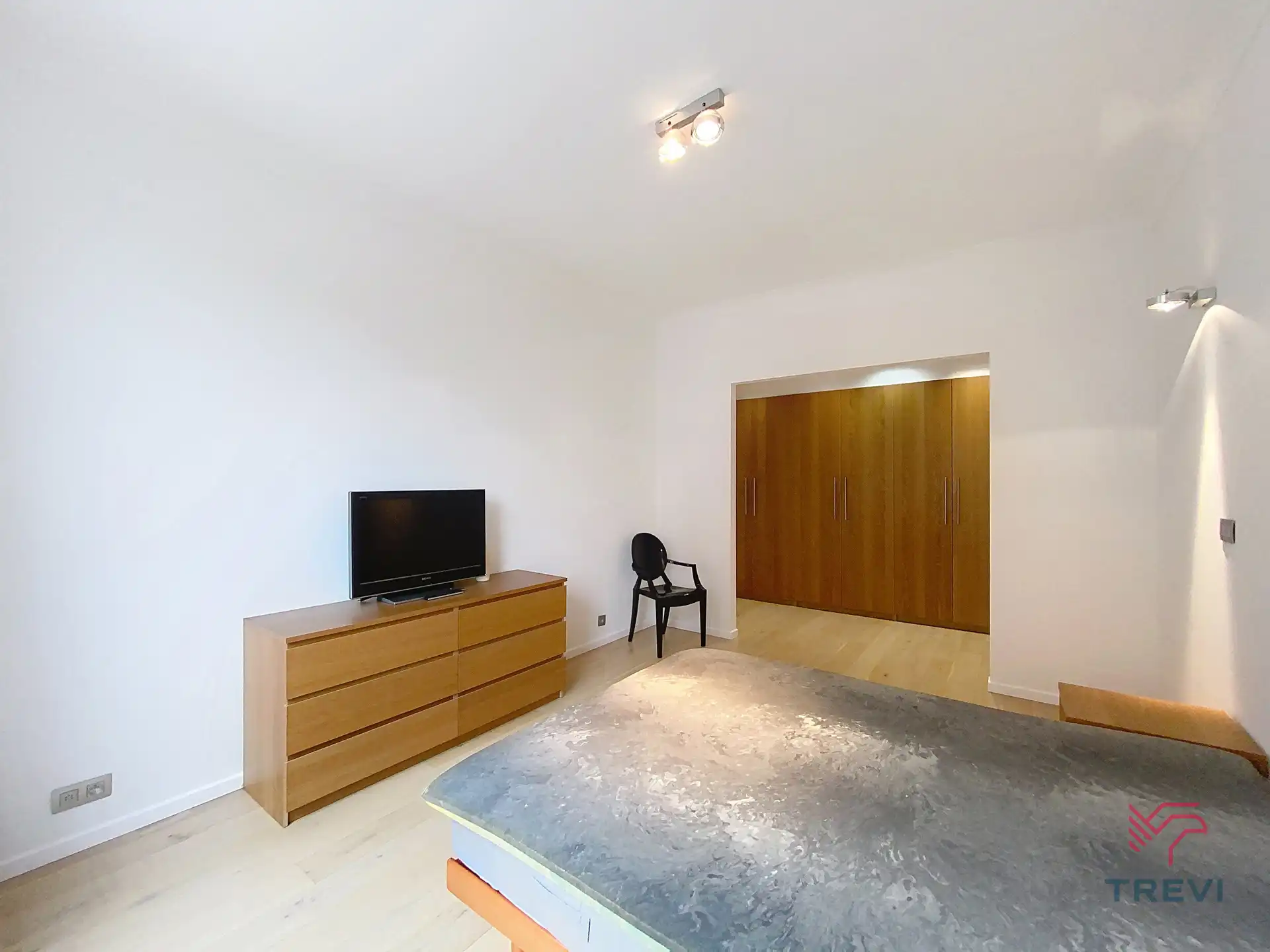 Prachtig gemeubileerd appartement met 2 slaapkamers! foto 16