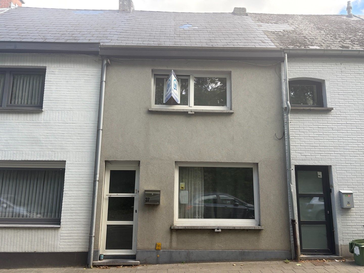 Instapklare rijwoning nabij station Lede foto 14