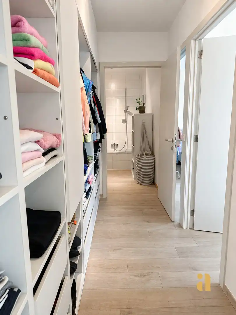 Elke kamer heeft het perfecte uitzicht in dit appartement! foto 15