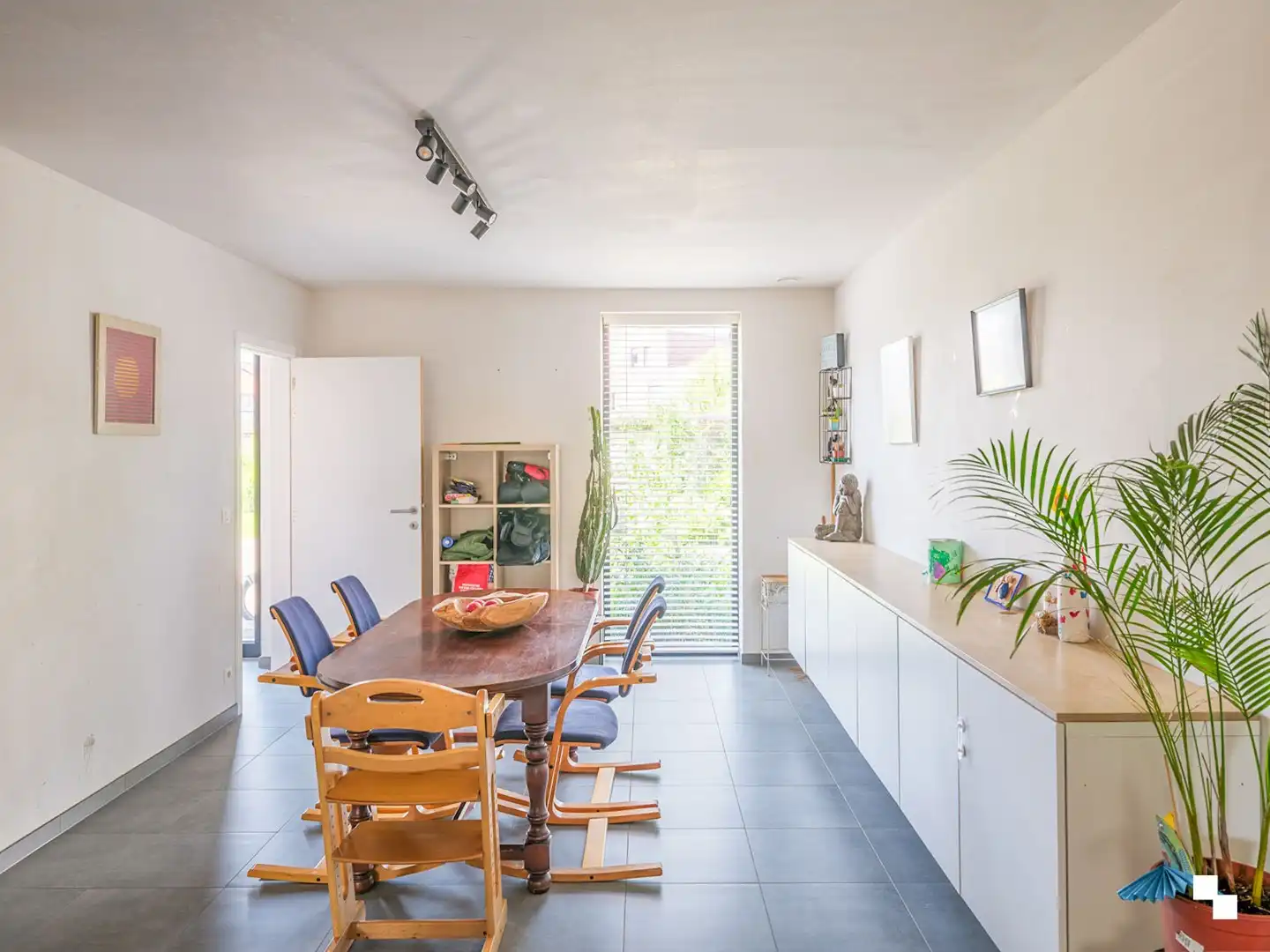 Nieuwbouw op woonerf met vijf slaapkamers te Zwijnaarde foto 3