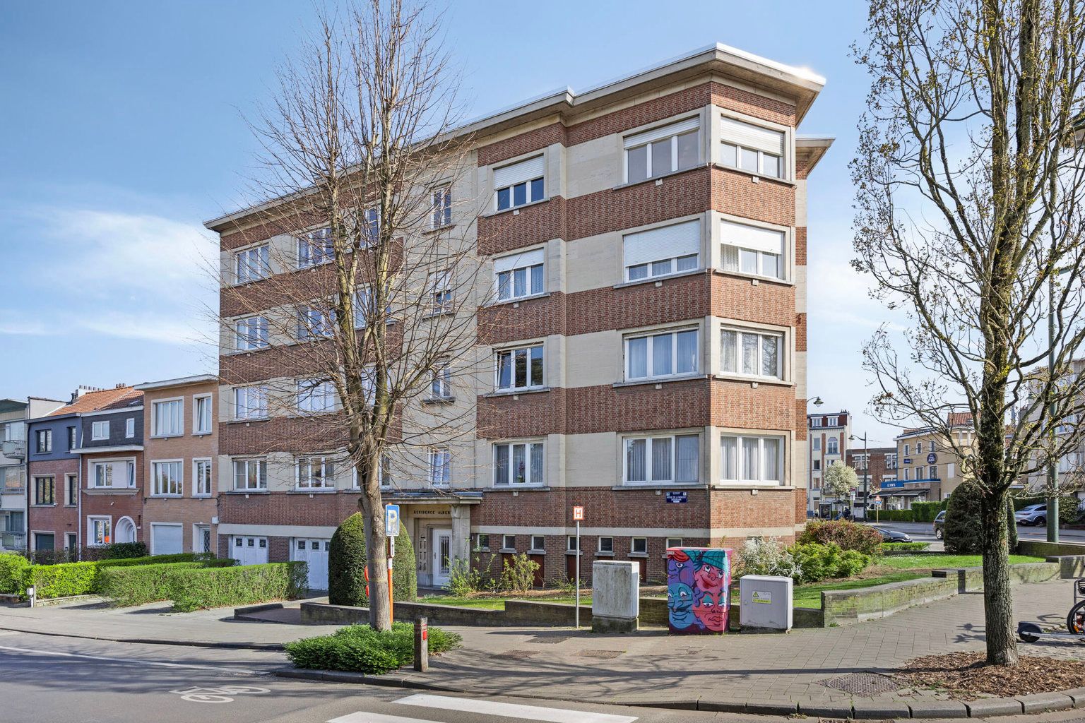 immo DAVID stelt voor: 1 slpk met 3 kelders en garagebox foto 2