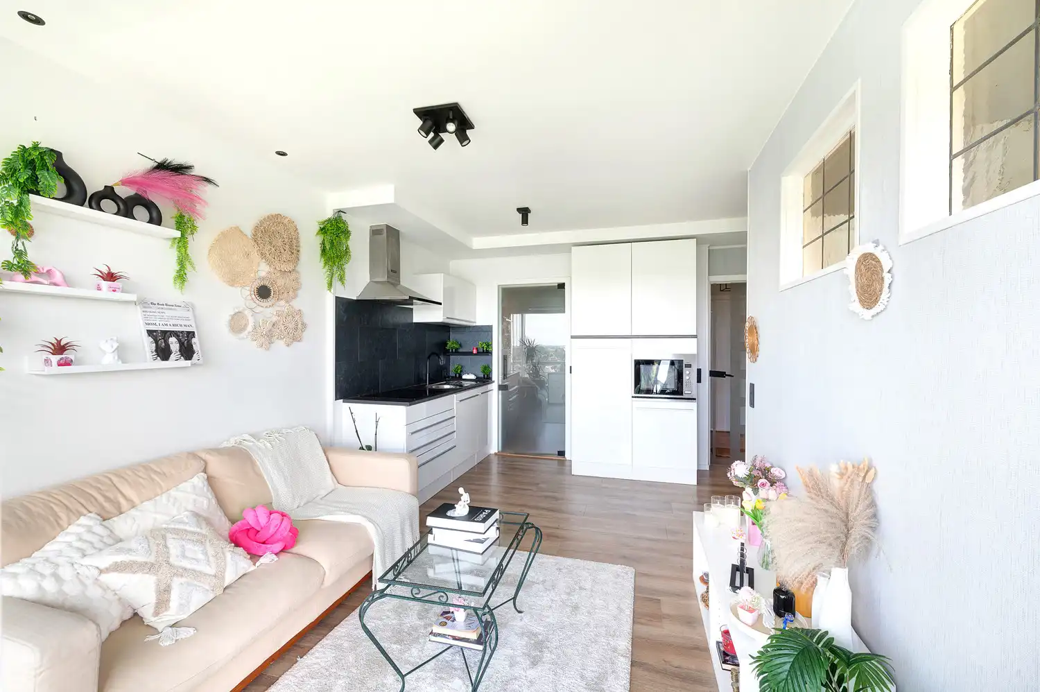 Prachtig gemeubelde vernieuwde studio/appartement met zonnig terras en open zichten foto 11