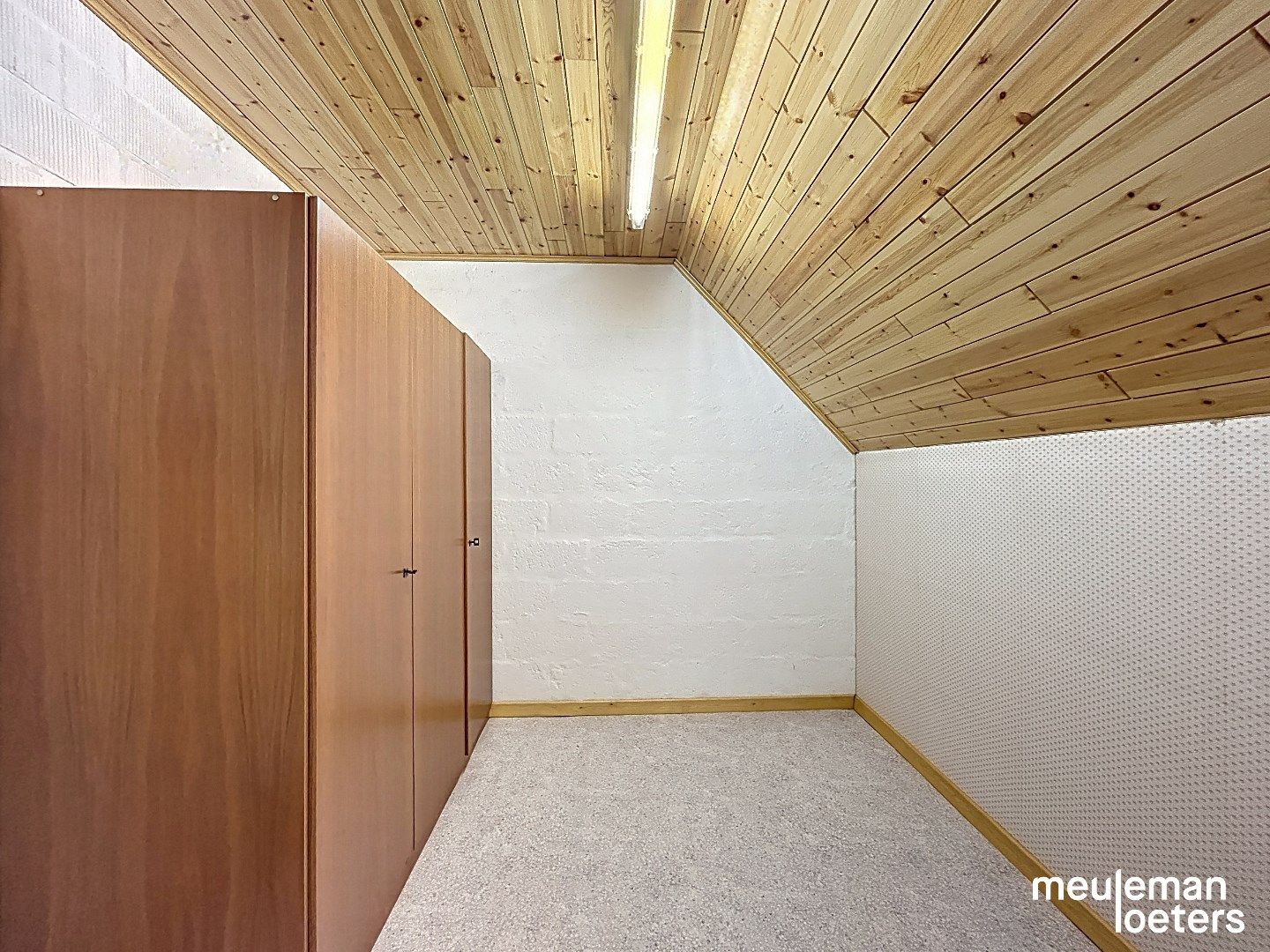 Charmante woning met garage en terras foto 14