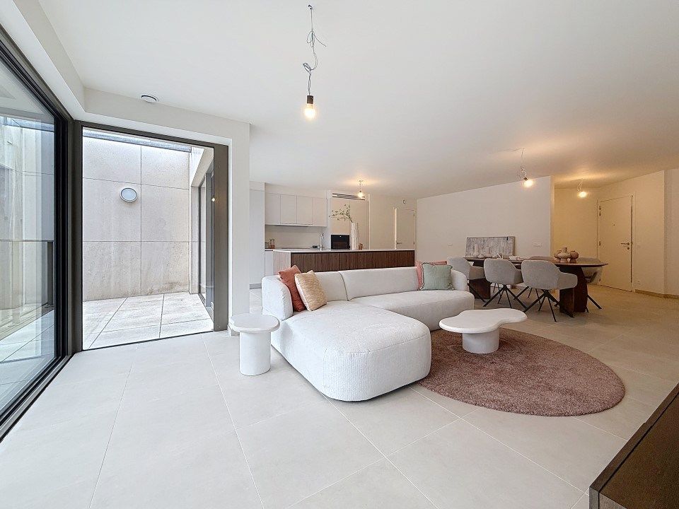 Modern en energiezuinig appartement op toplocatie in Roeselare foto 2