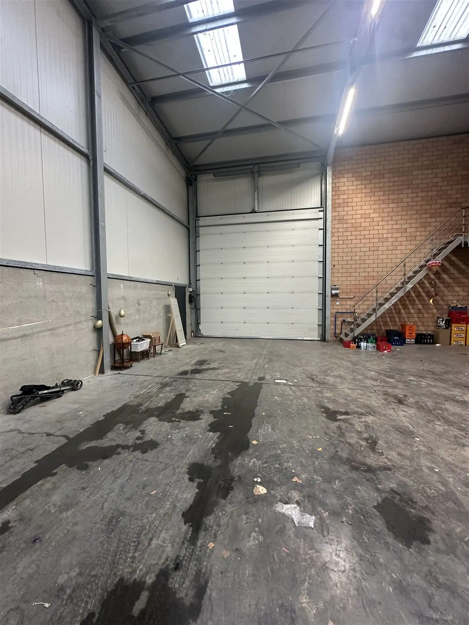 Gemengd gebouw met ruime loft appartement en loods van 400 m² te lokeren. foto 7