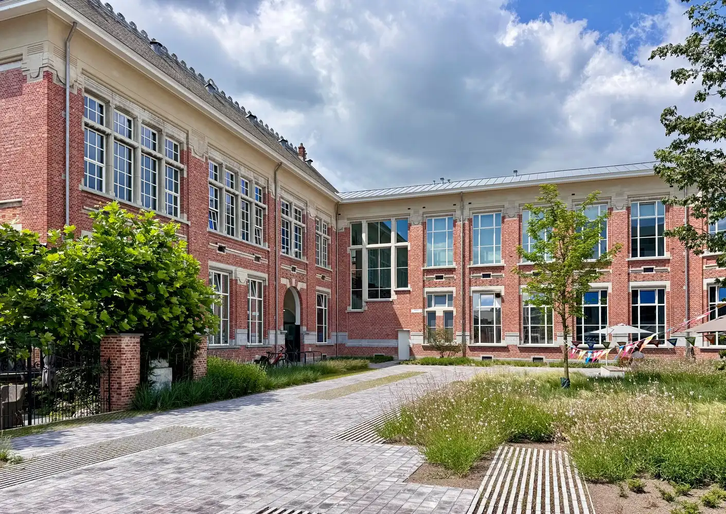 Stijlvol appartement met ruim overdekt terras in De Lesselier foto 7