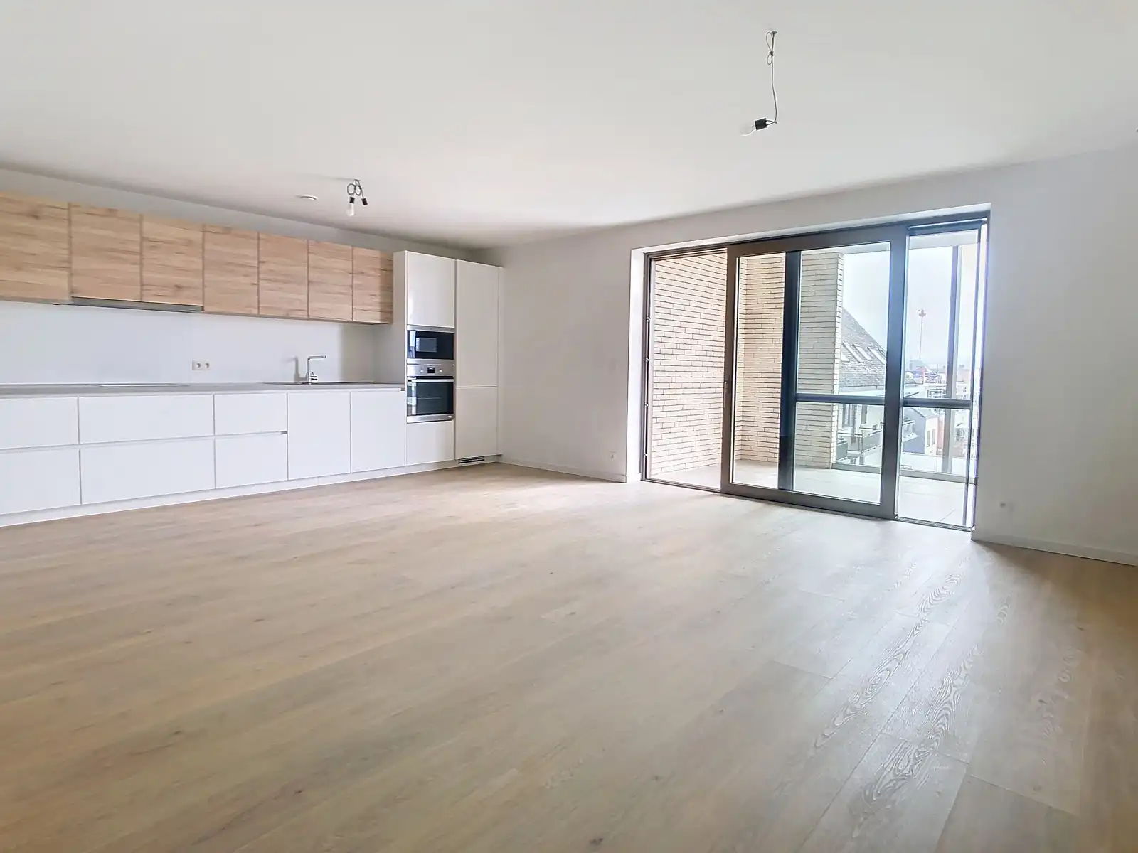 The Hallery: appartement met 2 slkmrs - terras - staanplaats foto {{pictureIndex}}