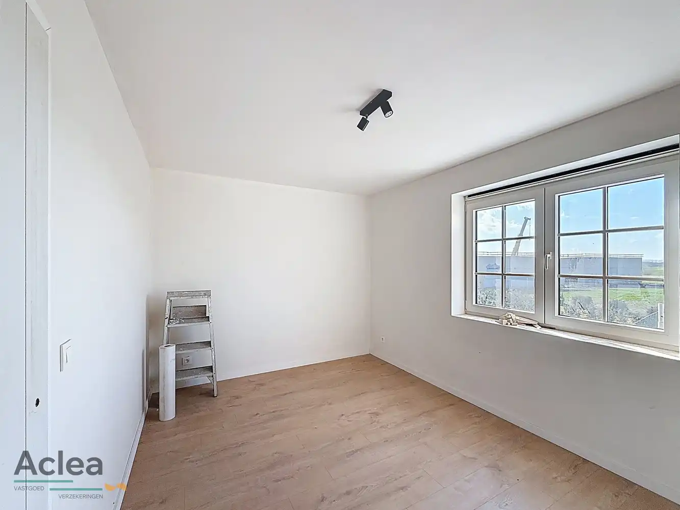 Ruime nieuwbouw woning in landelijke stijl met 4 slaapkamers foto 12