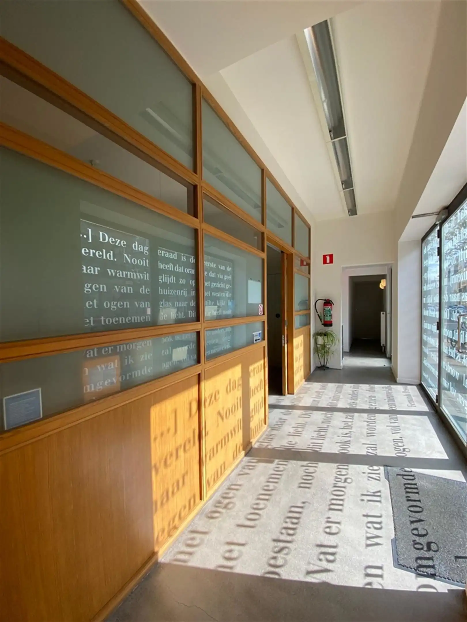 Kantoorgebouw te koop in Antwerpen - Berchem foto 3