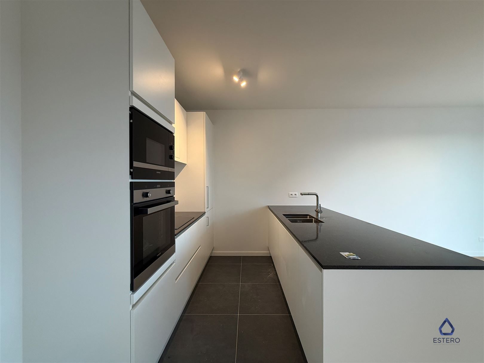 Ruim 1-Slaapkamer appartement in hartje Brussel foto 5
