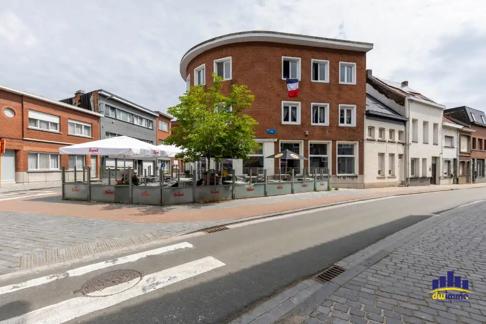 Over te nemen: Restaurant op hoekligging vlakbij De Schorre – Boom foto {{pictureIndex}}