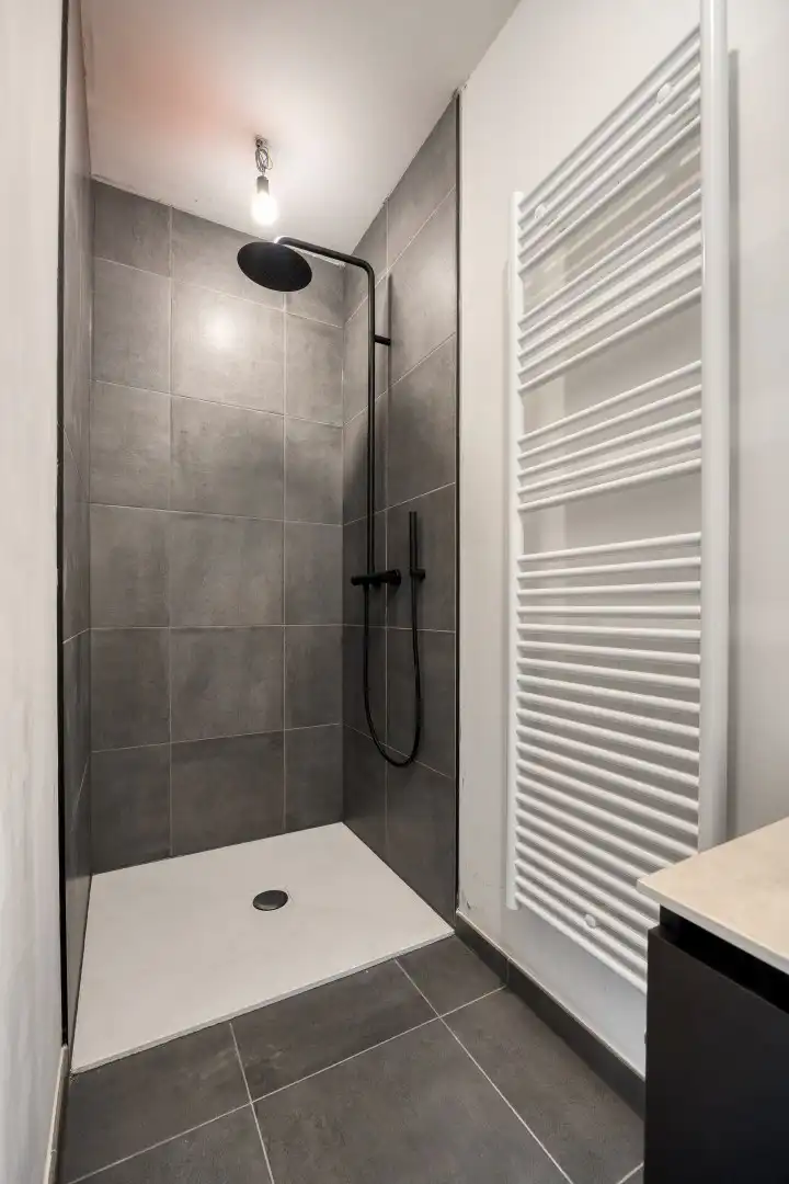 Nieuwbouwwoning met 3 slaapkamers, 3 badkamers, tuin, terras en autostaanplaats in Tienen – EPC 27 kWh/m² - bewoonbare opp. 172 m² foto 34