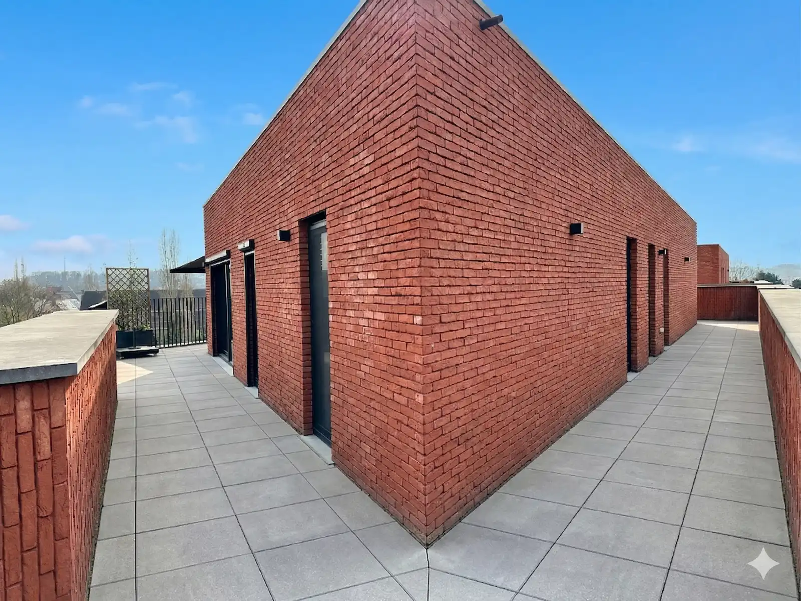 Unieke Penthouse met Panoramisch Uitzicht & Terrassen Rondom foto 43