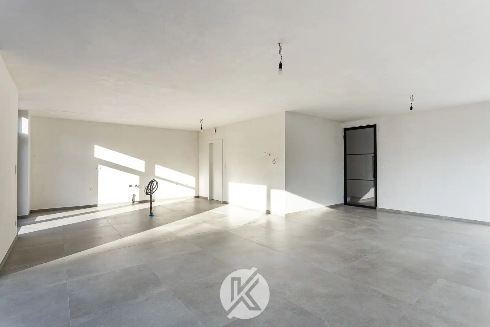 Halfopen nieuwbouwwoning met vlotte bereikbaarheid foto 6