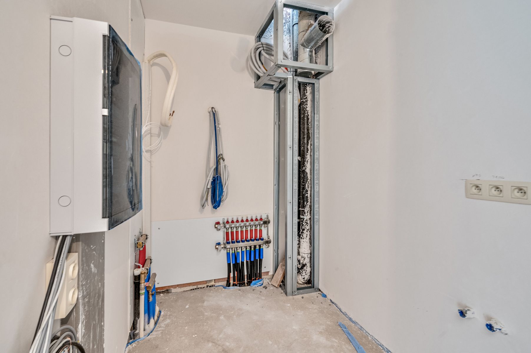 Gelijkvloers NB-appartement met terras en tuintje! foto 10