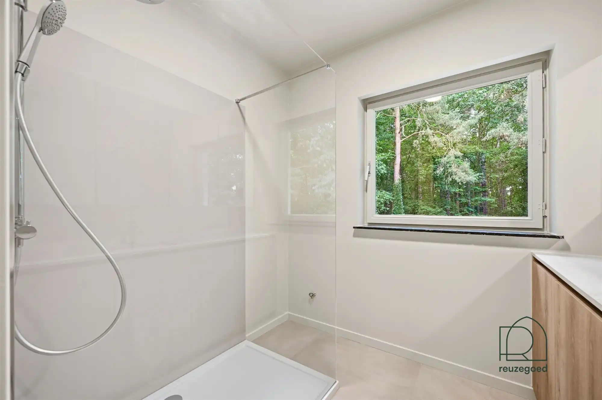 Exclusief gerenoveerd appartement in het groen van Bonheiden foto 18