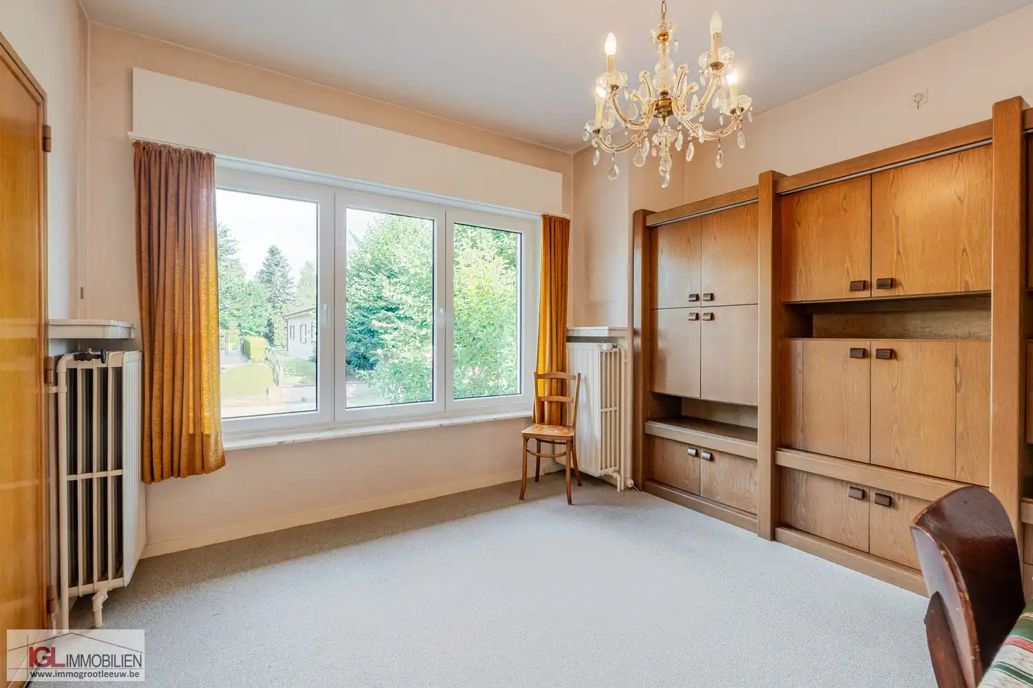 Villa te koop in hartje Sint-Pieters-Leeuw foto 12