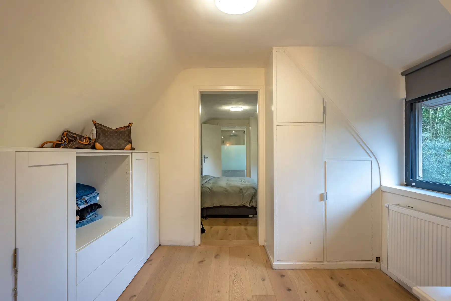 Instapklare woning met 4 slpks en ruime tuin in Kalmthout foto 11