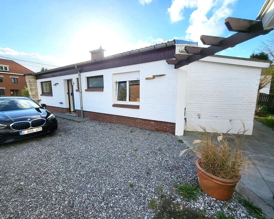 Gerenoveerde bungalow in Eppegem. foto 23