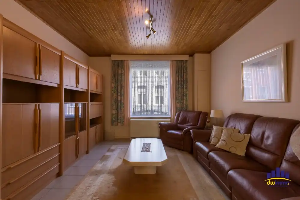 Te koop – Te renoveren rijwoning met tuin in hartje Ledeberg foto 4