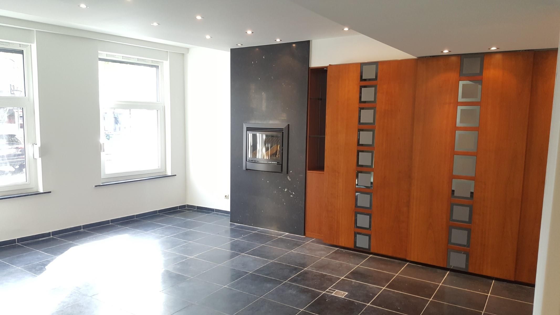 AALST -  Gerenoveerde woning in de binnenstad. foto 3