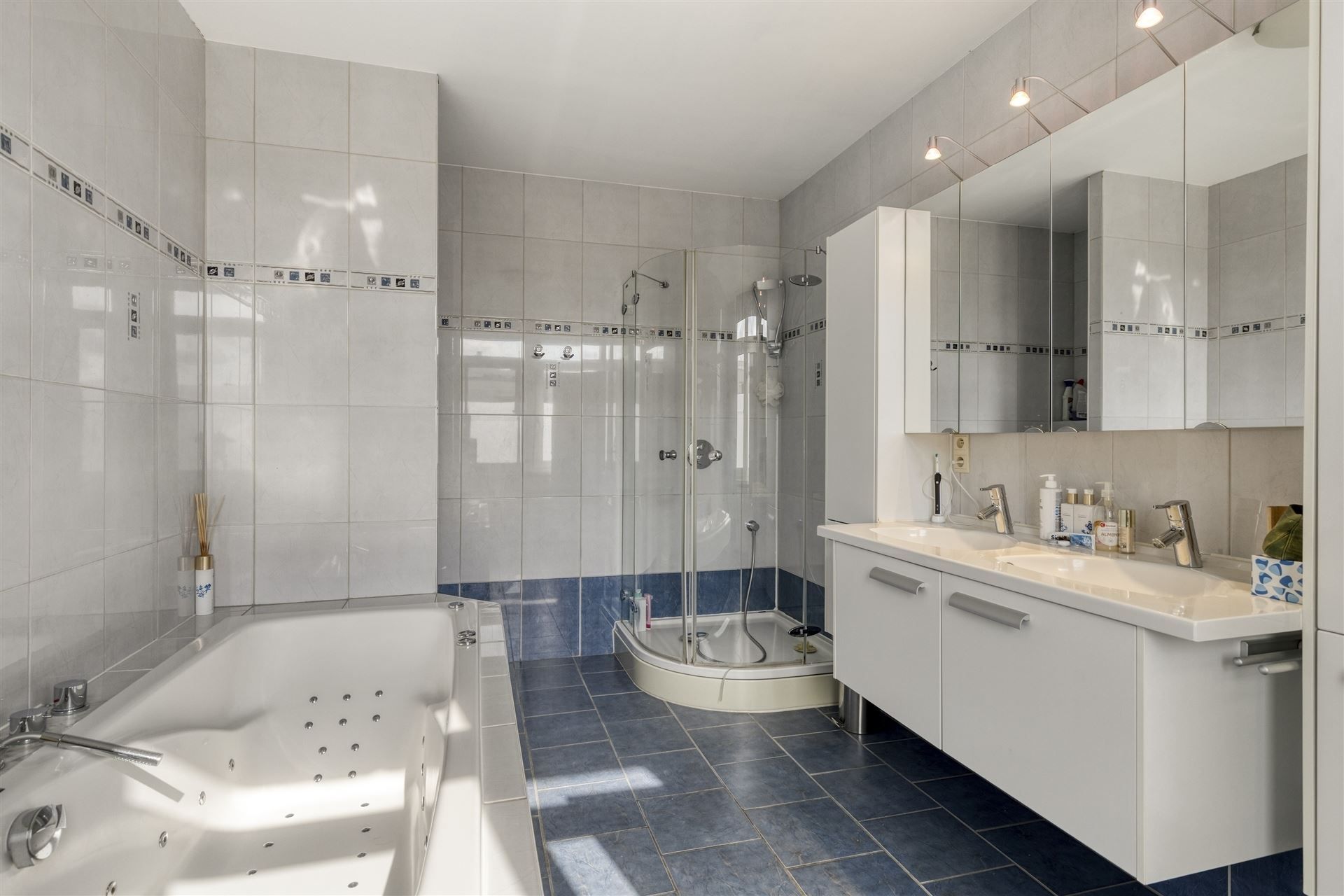 Uniek hoekappartement van 240 m² foto 19