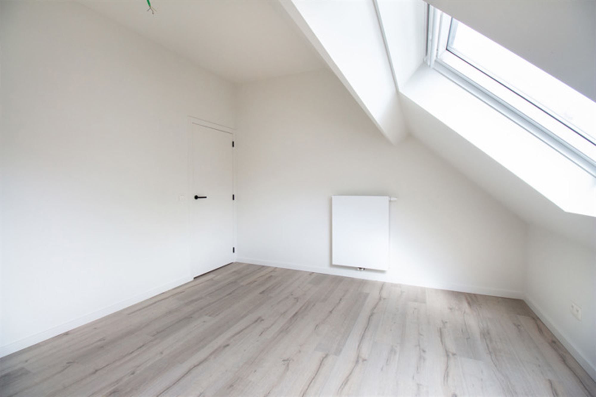 Gerenoveerde woning met 3 slaapkamers en tuin foto 21