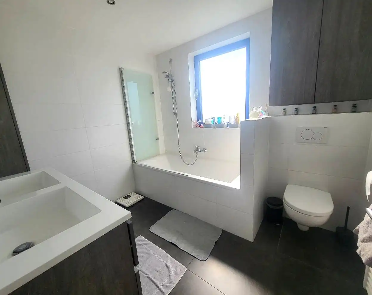 Ruime halfopen bel-etage woning met 4 slaapkamers en garage foto 22