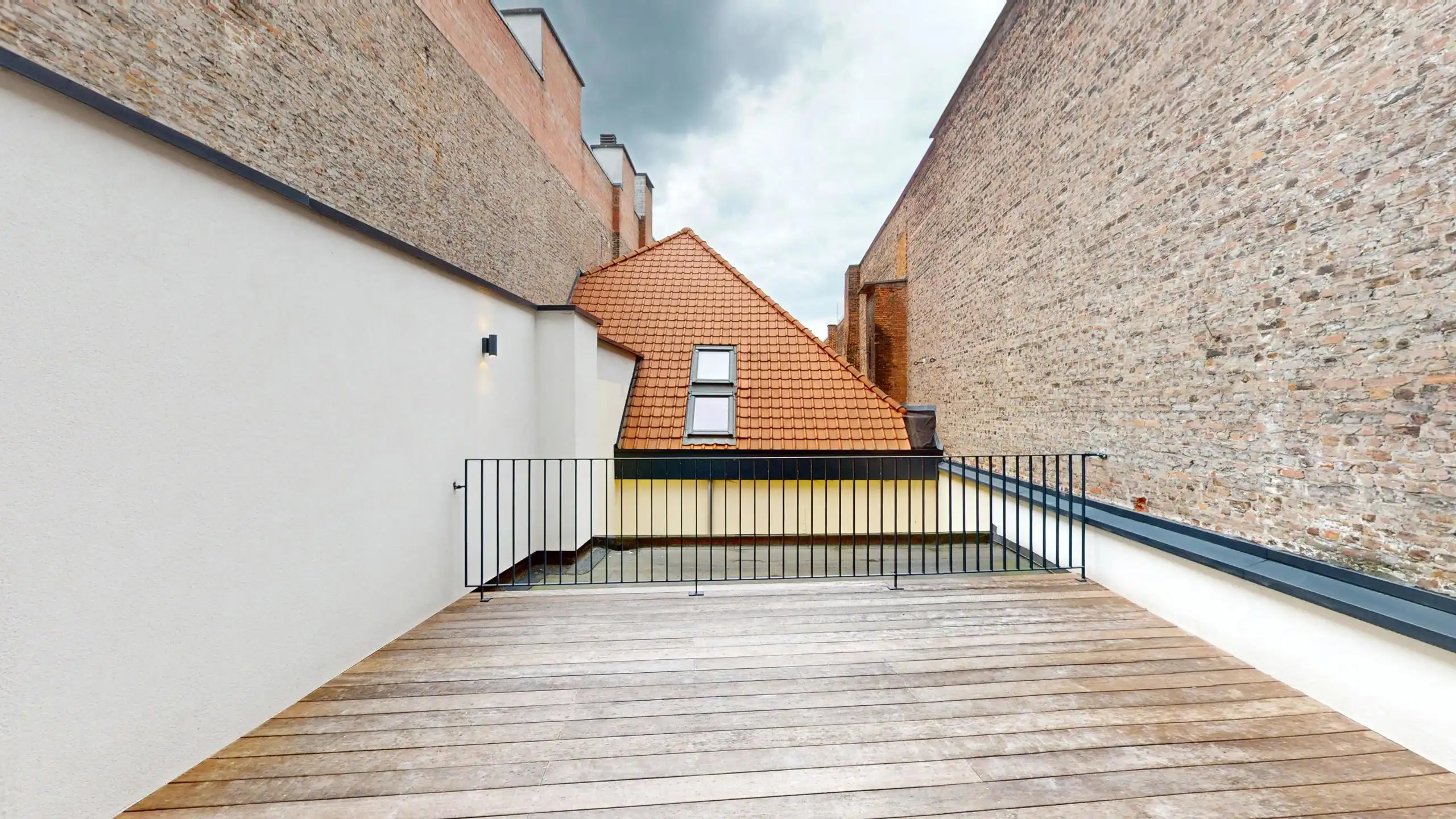 ANTWERPEN CENTRUM - Gemeubeld één slaapkamer appartement met terras foto 5
