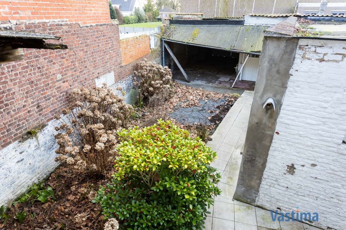 Ruim renovatieproject met eindeloos potentieel foto 30