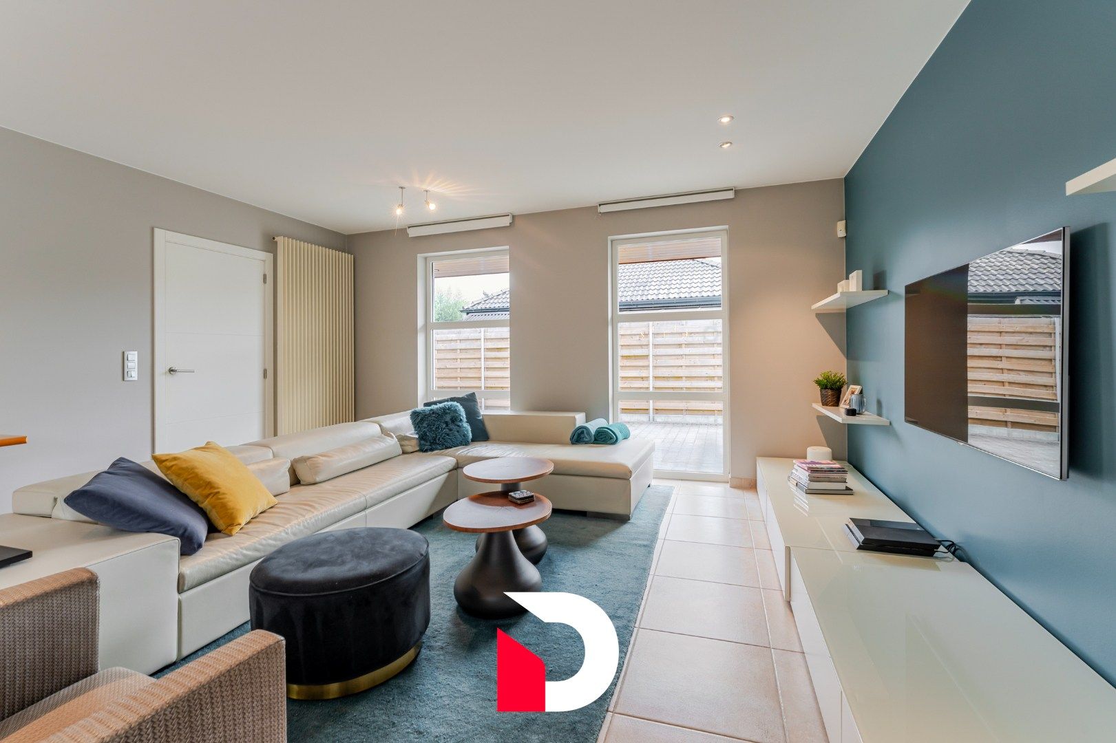 Vrijstaande woning met zwembad op een beheersbaar perceel met 4 slk.'ers  in kindvriendelijke woonwijk. foto 5