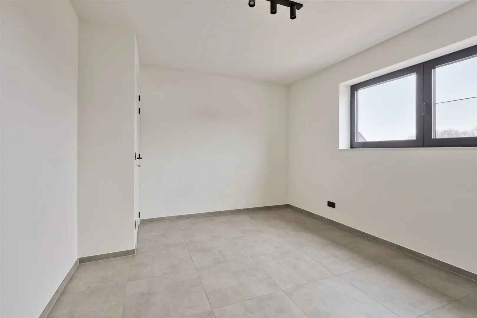 TE HUUR: Ruime nieuwbouwwoning met 3 slaapkamers te Pelt! foto 16