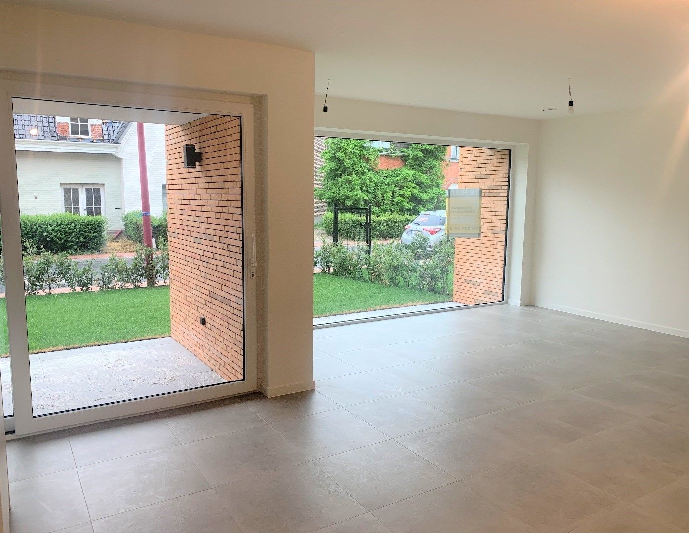 Rustig gelegen 2-slaapkamer appartement met open staanplaats foto 3