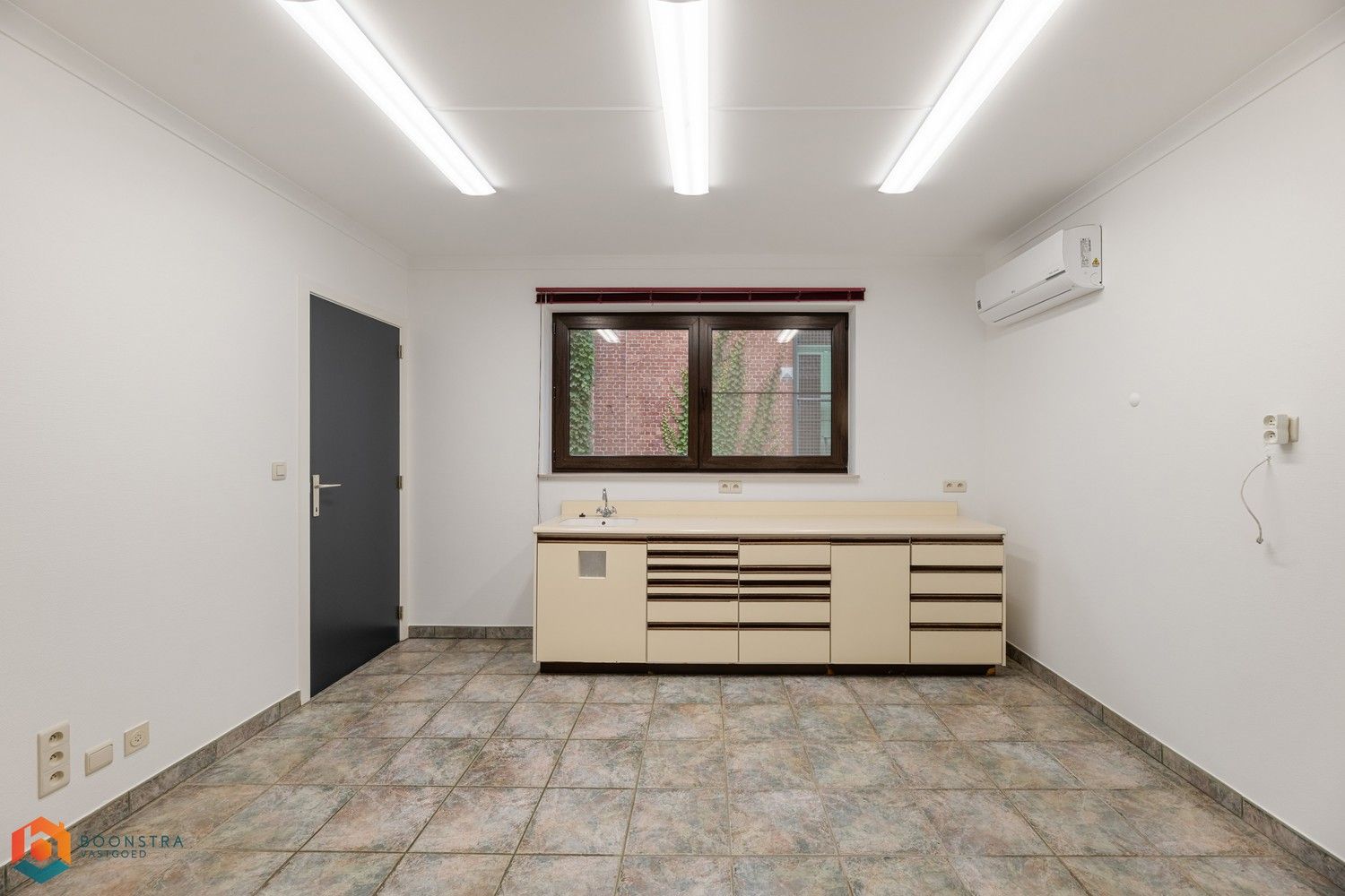 Instapklare woning met 4 slpkrs foto 21