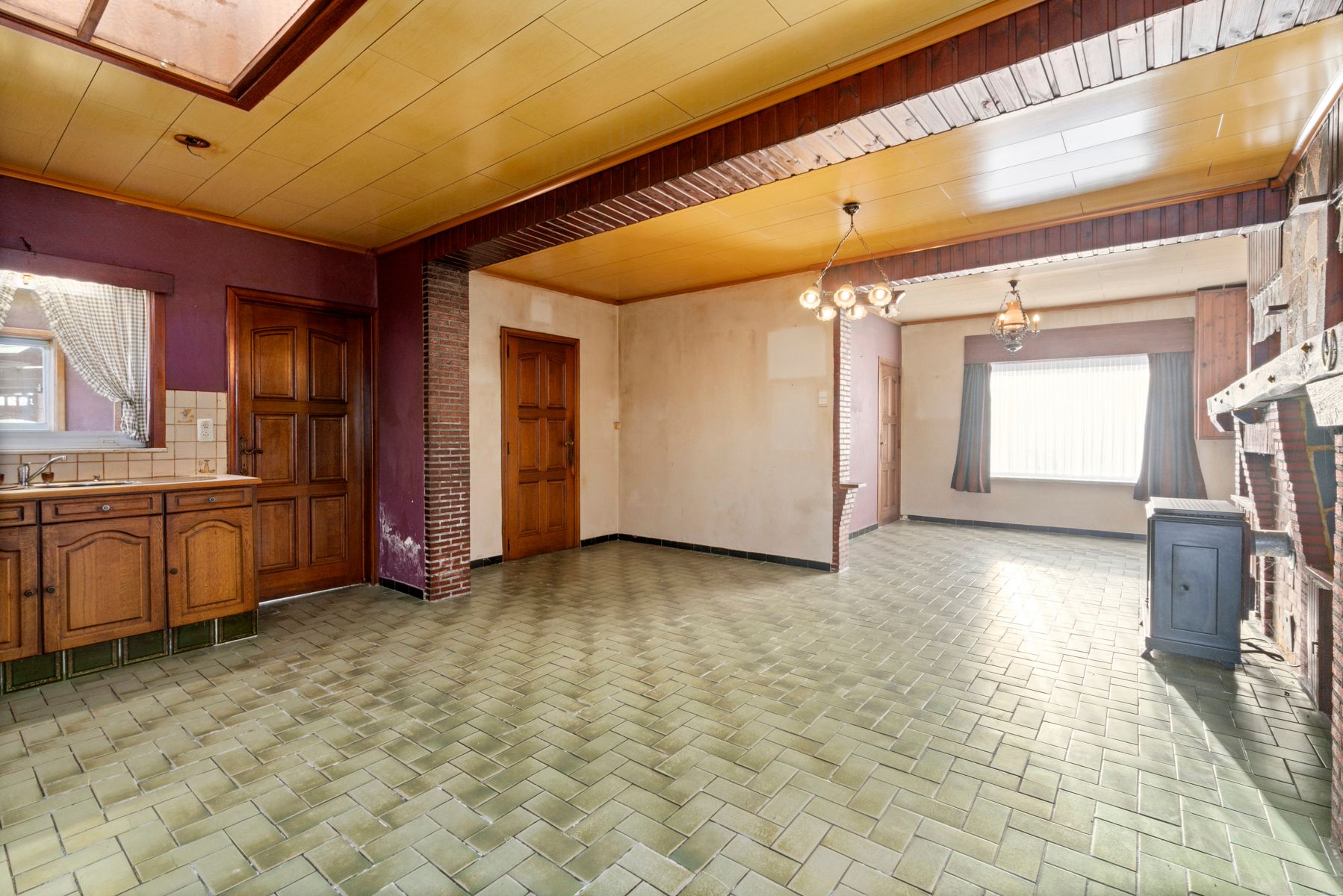 Ruime woning met een perceeloppervlakte van 2.142 m²! foto 5